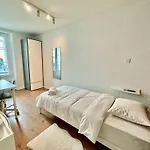 Hotel Private & Shared In