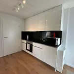 Hotel Private & Shared In *