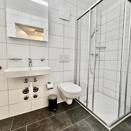 Szálloda Private & Shared In Lausanne