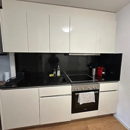 Szálloda Private & Shared In Lausanne