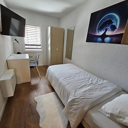 Private & Shared In Szálloda Lausanne