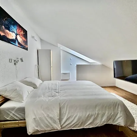 Private & Shared In Lausanne