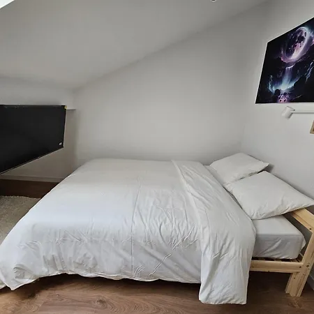 Private & Shared In Lausanne