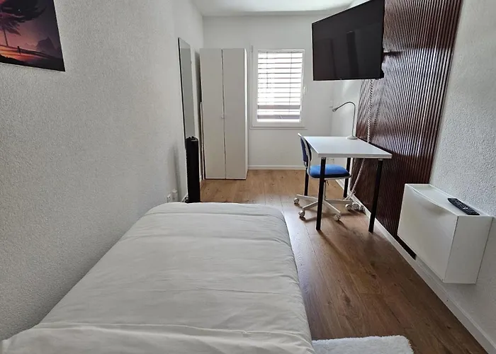 Hotel Private & Shared In