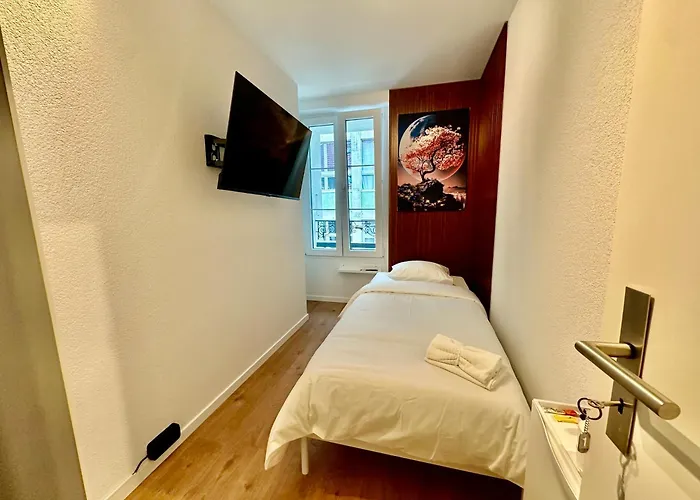 Private & Shared In Lausanne