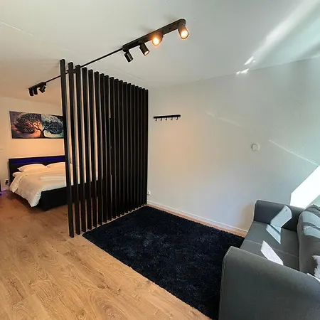 Hotel Private & Shared In