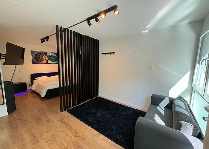 Hotel Private & Shared In