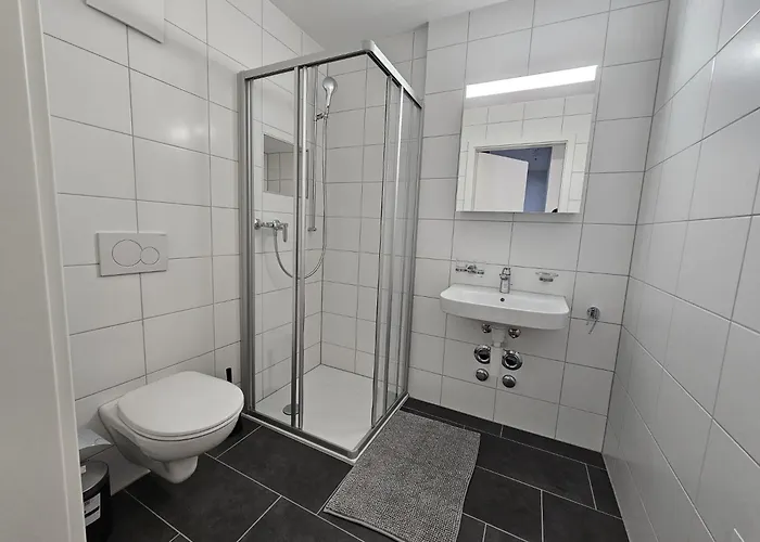 Hotel Private & Shared In